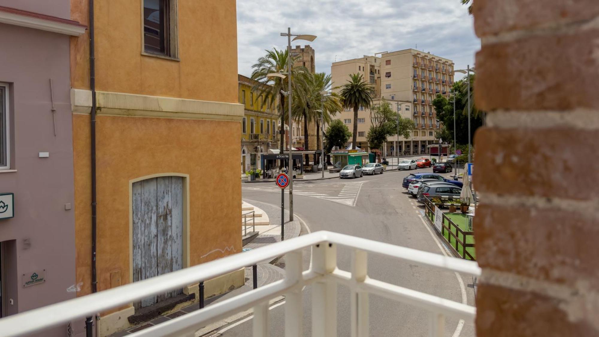 Ceramic Rooms Oristano Exterior photo